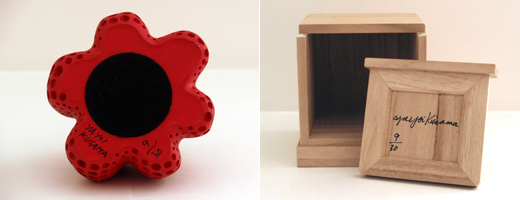 ></td></tr></table> <br/>レジンキャストで制作された珍しいかぼちゃのオブジェです。凹凸で表現されたドット柄が他のかぼちゃ作品とは違った表情を見せてくれます。専用の桐箱にも作品タイトルとサイン、エディションナンバーが入り、展示用のセラミックプレートも付属されています。</p></div>
        <div class=