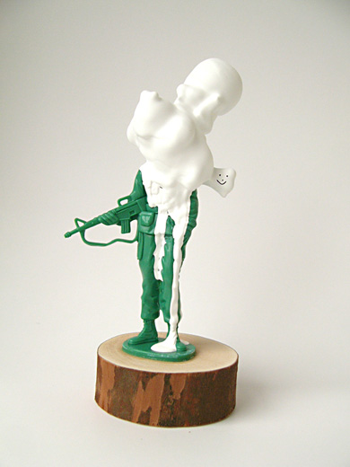White Discharge (figure/green army) #29
