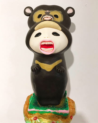 Howling bear