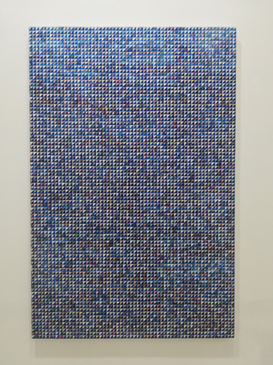 World Automatic Blue Tablet/Pyramid grid repeat