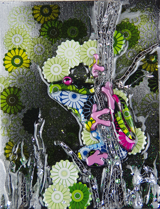 Cling frog in the flower