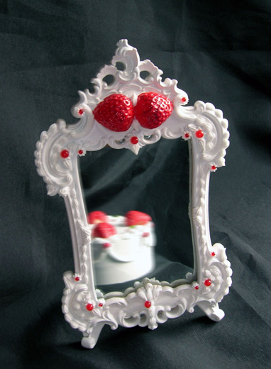 Mirror of cake