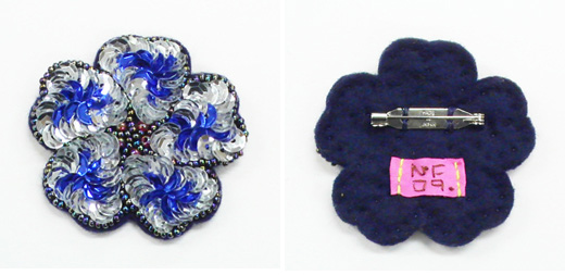 キラキラ花　白×青